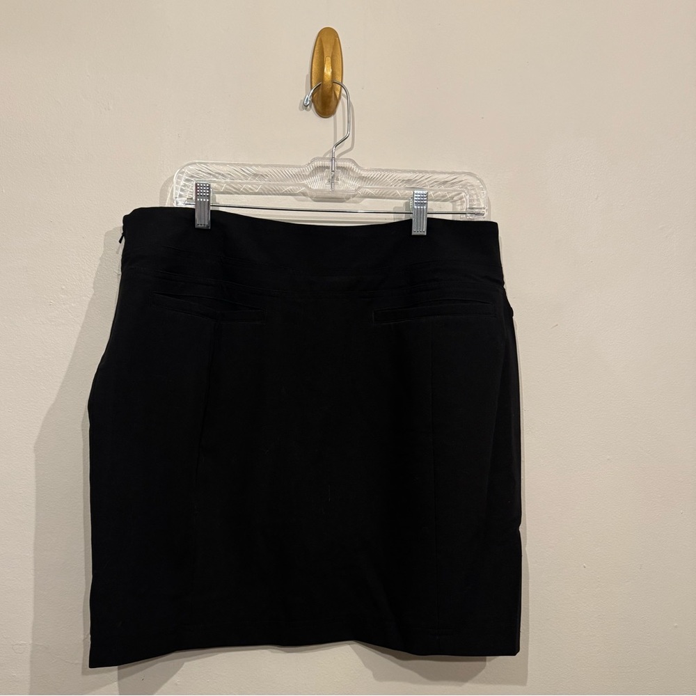 Black Athletic Skort, golf skirt, hiking skort, tennis skort. - Picture 2 of 4